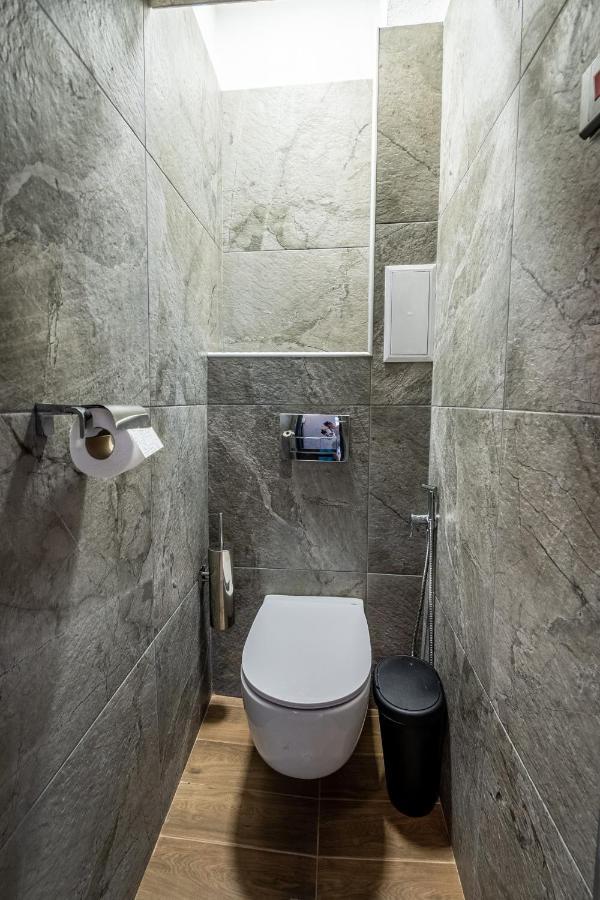Vitoshka'S Finest Apartment โซเฟีย ภายนอก รูปภาพ