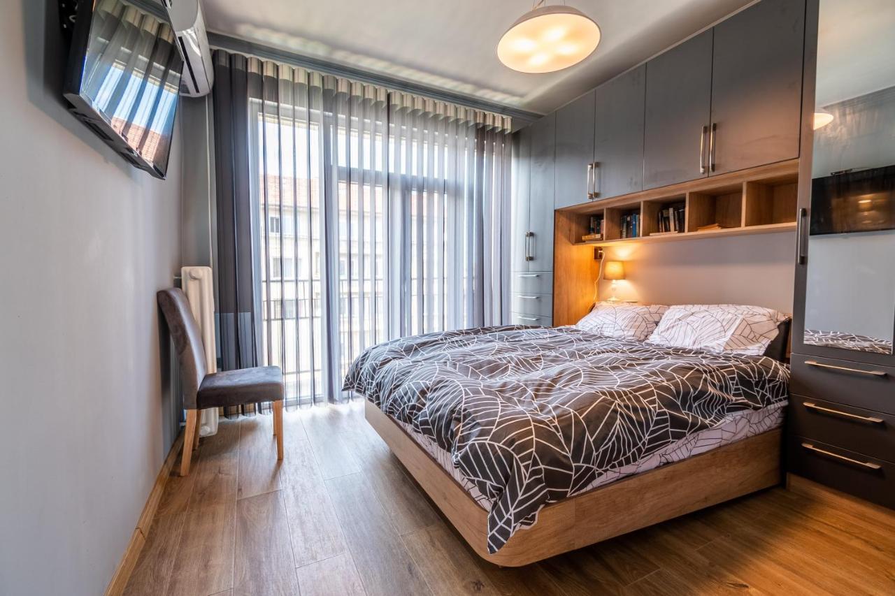 Vitoshka'S Finest Apartment โซเฟีย ภายนอก รูปภาพ