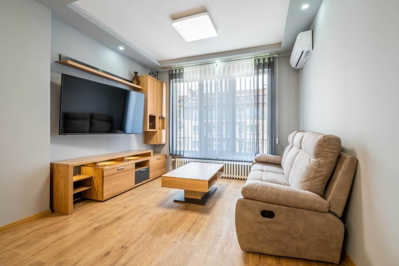Vitoshka'S Finest Apartment โซเฟีย ภายนอก รูปภาพ